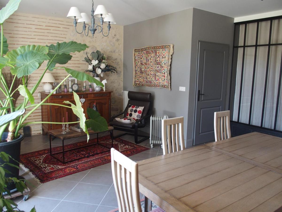 Les Tamaris Bed & Breakfast Castelnau-sur-Gupie Exterior photo